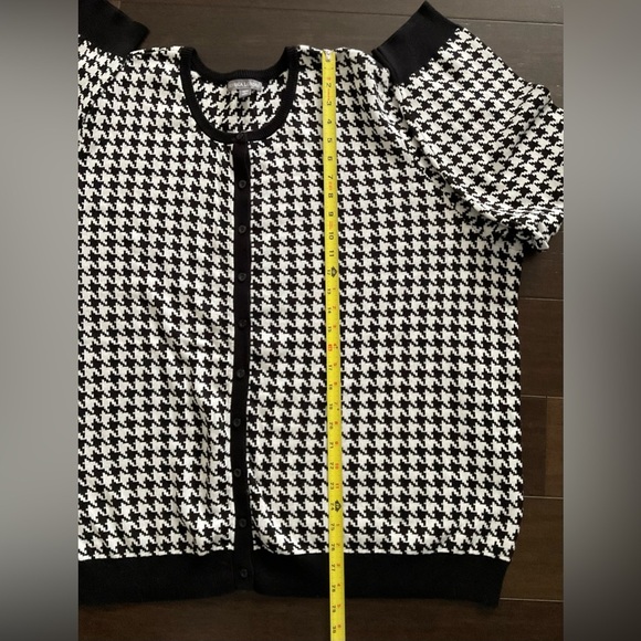 Jessica London Black and White Houndstooth Cardigan - Picture 6 of 6